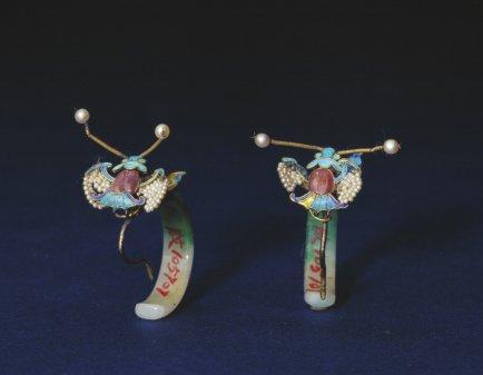 清翠嵌宝石耳珰(文化遗产)