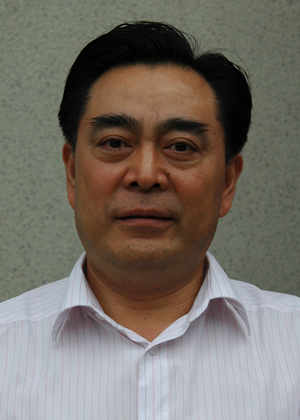 四川豪吉食品有限公司创始人,因开发出中国第一包鸡精而声名鹊起,成为