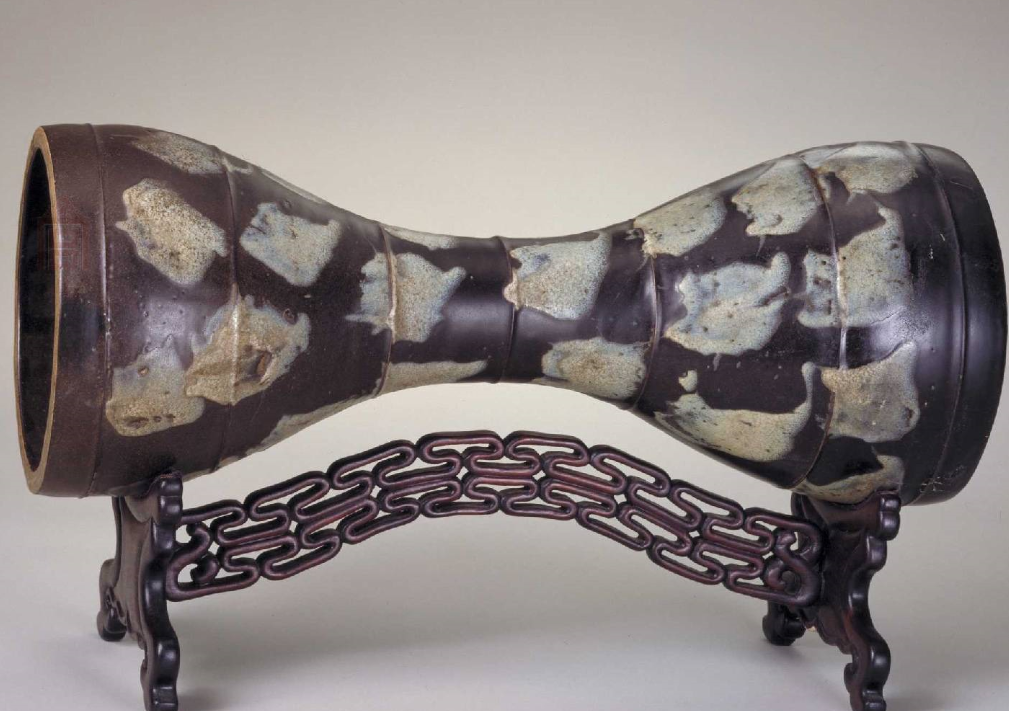 黑釉蓝斑腰鼓(文化遗产)