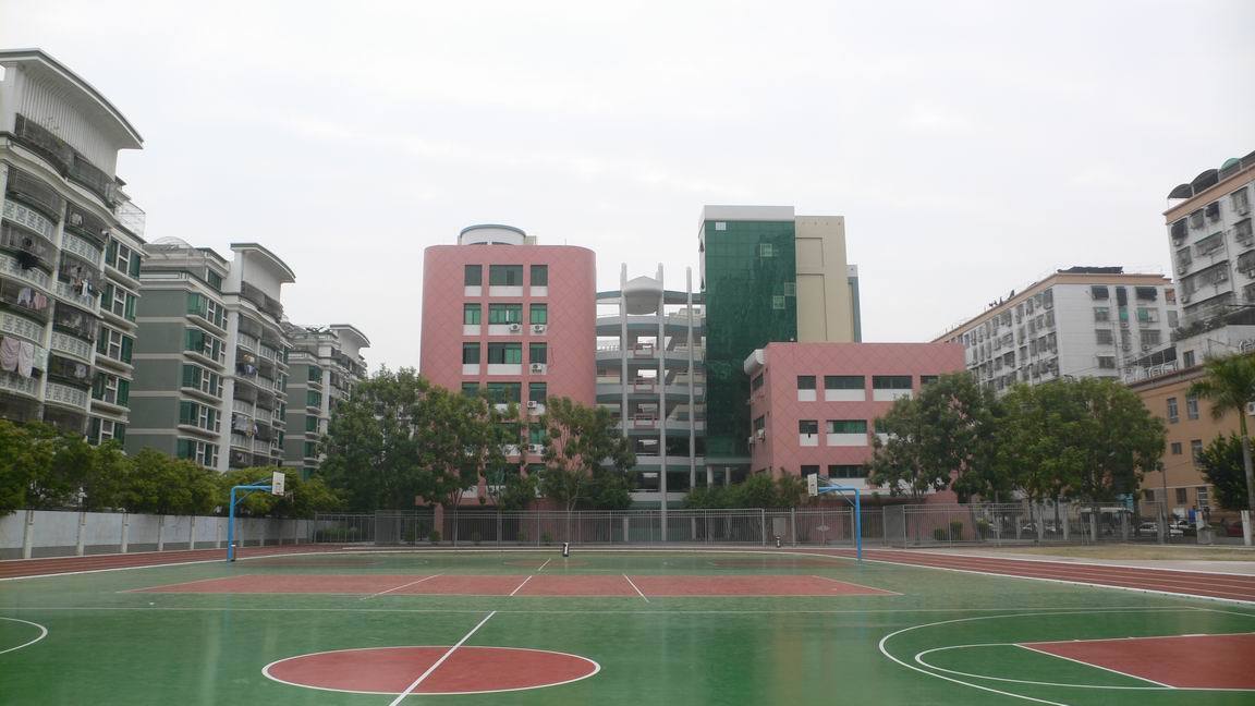 世贸实验学校(学校)汕头市世贸实验学校于2001年建校,原属林百欣中学