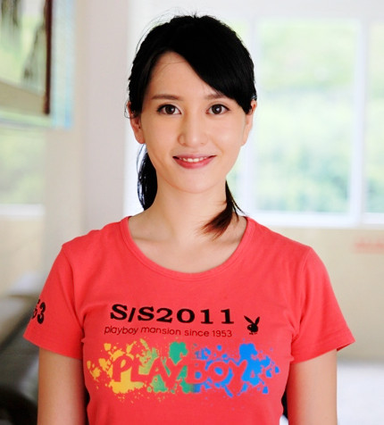 代表作品有《中国合伙人》,《铁血刀锋》,《幸福相依》等.