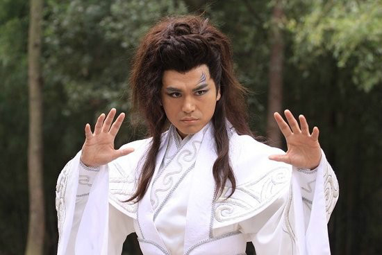 柳昊天(其他人物相关)柳昊天是古装神话剧《活佛济公2》中的男性角色.