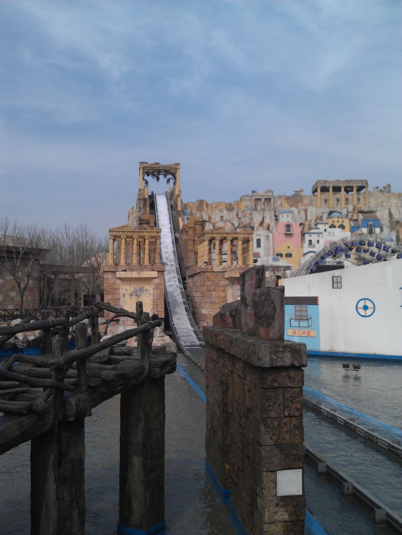 奥德赛之旅(称谓)奥德赛之旅是一部激流勇进游乐设施,位于北京欢乐谷