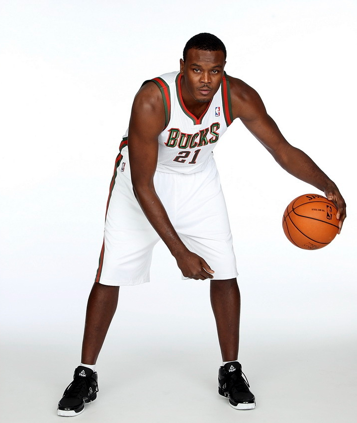 戴伦博特(体育人物)戴伦伯特(samuel dalembert),海地职业男子篮球