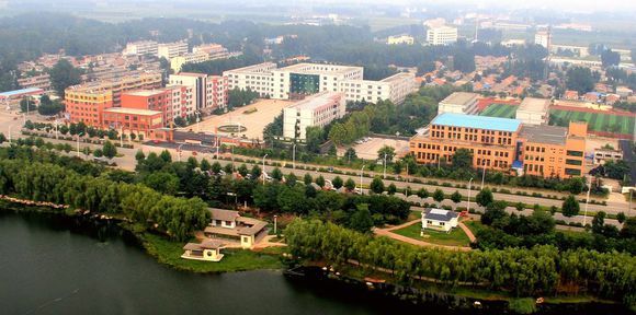 汶上圣泽中英文学校(学校)