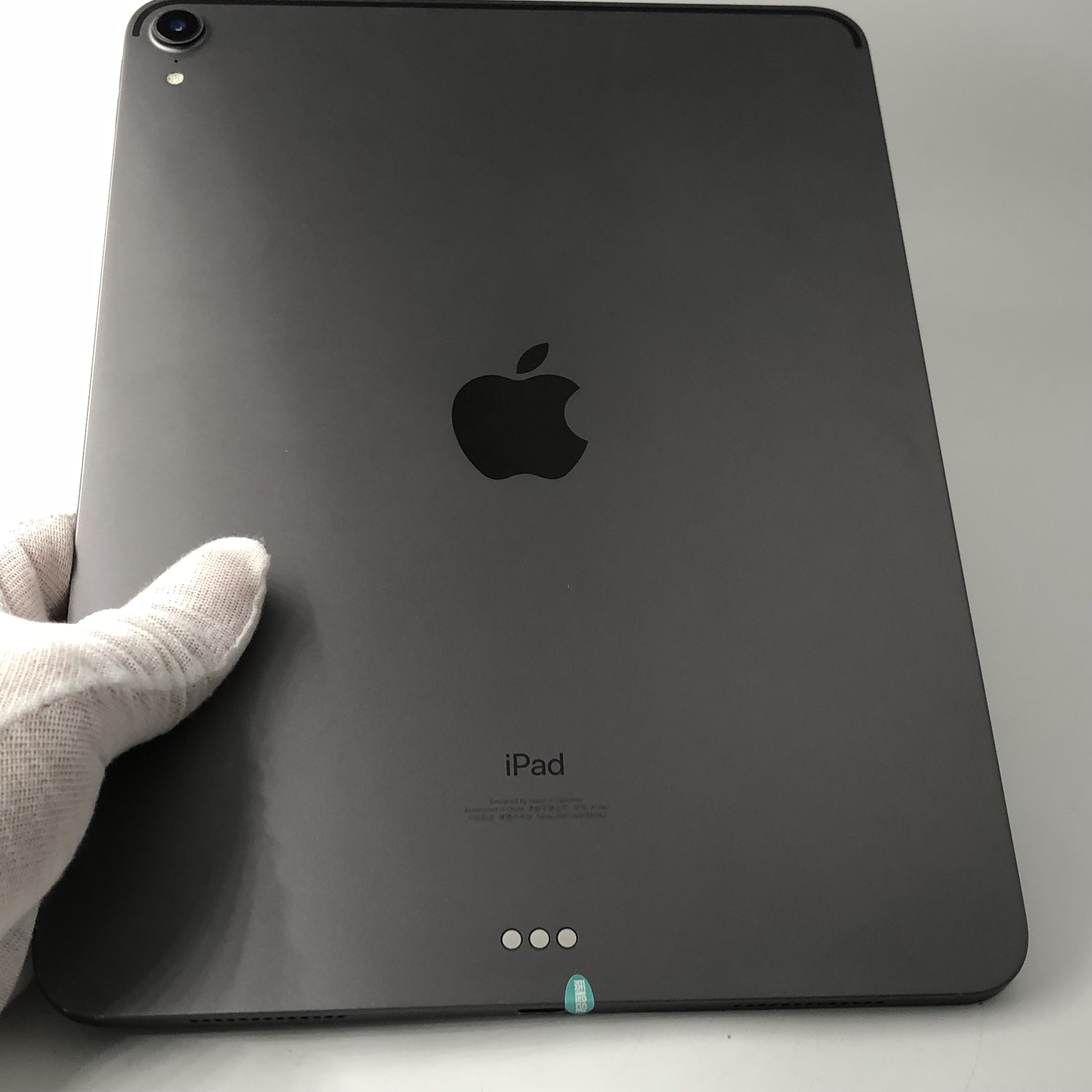 官方质检8成新及以下 wifi版 64g 国行 深空灰 苹果 ipad pro 11英寸