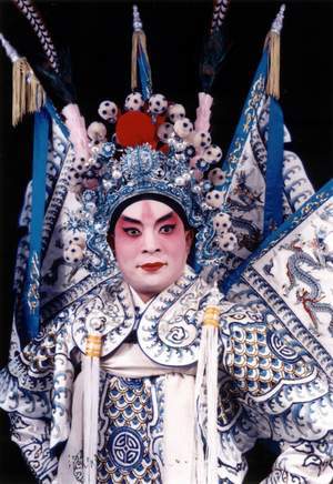欧小胡(演员)欧凯明,男,广州红豆粤剧团领衔主演,著名粤剧文武生,粤剧