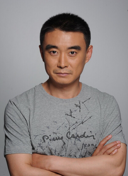 中国出生城市:毕业院校:出生日期:1975年4月26日人物简介:徐光宇,1975