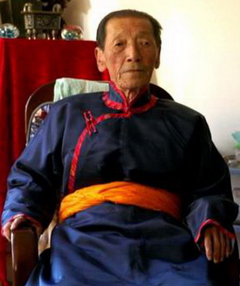 原蒙古札萨克多罗郡王,中国最后一位蒙古王爷,成吉思汗第34