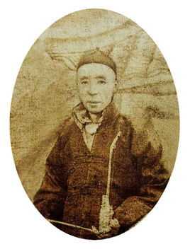 字少滦,清末拳师,于清同治十年(1871)十二月,生于现乳山市马石店镇