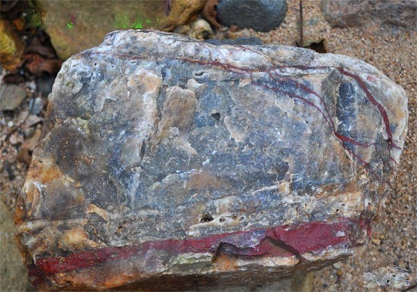 彩云石 (非生物)