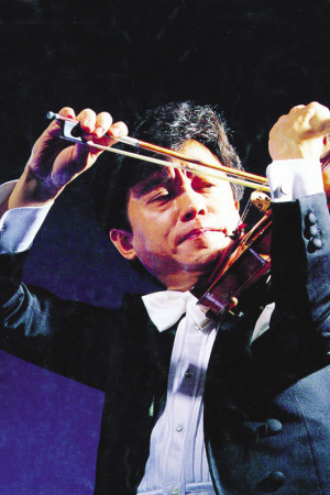 琴弦上的爱(电影)《琴弦上的爱》是李新刚导演执导,黄维,王佳琦,王