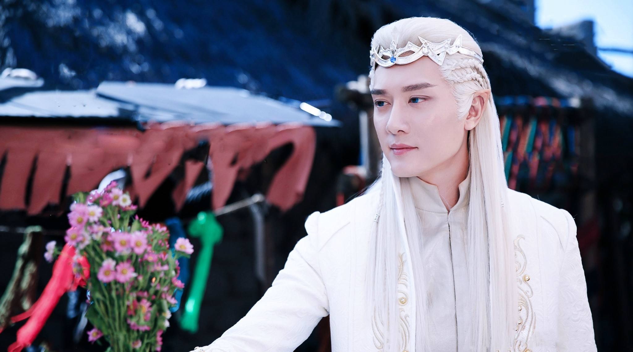 卡索(其他人物相关)卡索(冯绍峰饰演)是郭敬明小说《幻城》中主要角色