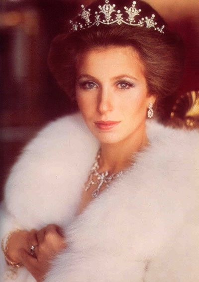 安妮·伊丽莎白·爱丽丝·路易丝·劳伦斯;anne elizabeth alice