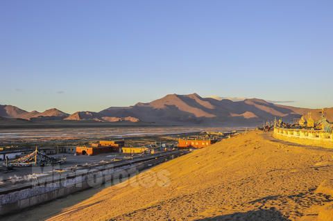 措勤县(地点|行政区划)措勤县,是西藏自治区阿里地区东南部的一个行政