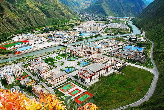 镇,永丰乡,安乐乡撤销合并设置, 是阿坝藏族羌族自治州九寨沟县县城