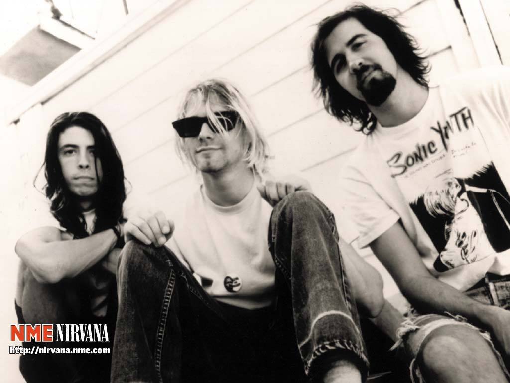 1987年 aaron burckhard 成为他们的鼓手,并最终组成了nirvana 的雏形