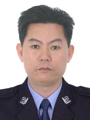 1994年5月参加公安工作,三级警督
