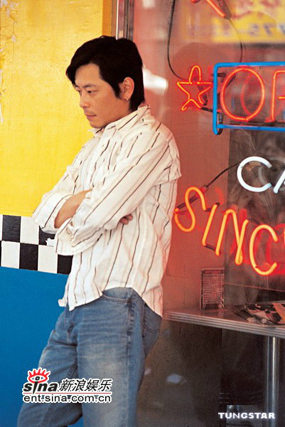 声电影》是一首由易家扬作词,david gates作曲,ricky ho(何国杰)编曲