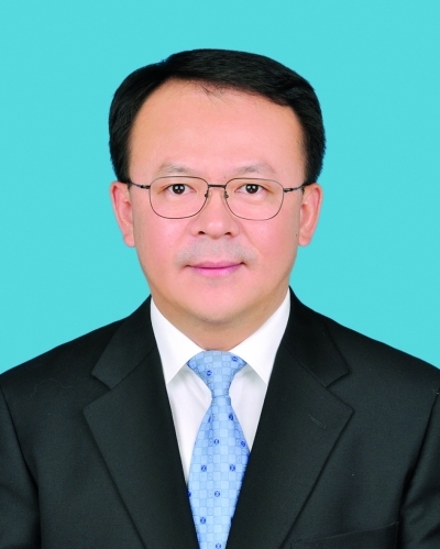 牛向东(政治人物)牛向东,男,汉族,1964年8月出生,陕西陇县人,出生地