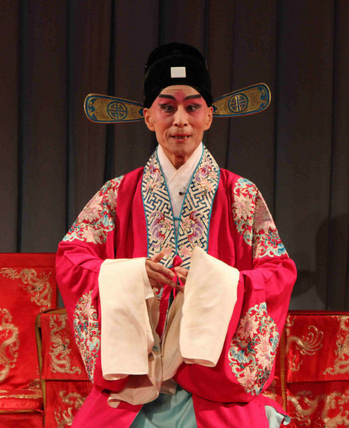 萧润德(文化人物)萧润德,男,京剧小生.