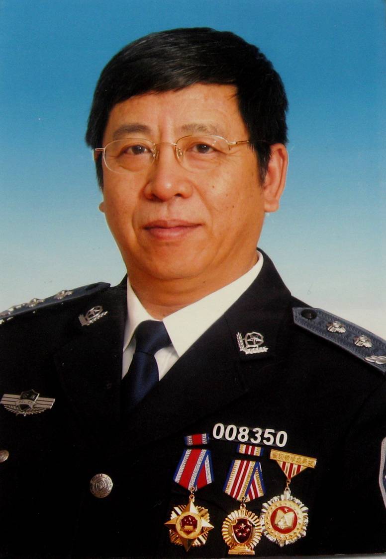 依伟力其他实业人物相关