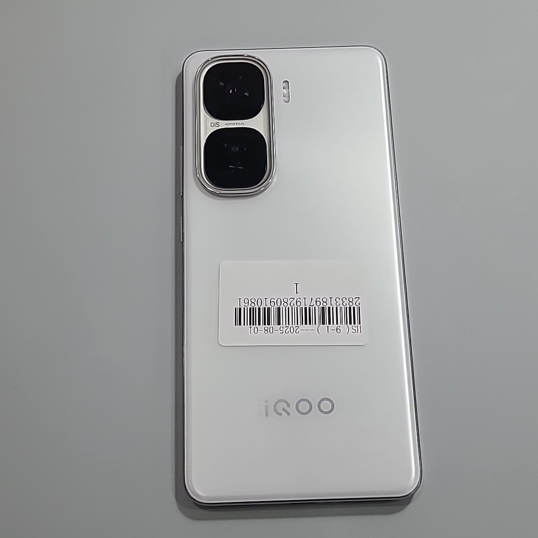 vivo【iQOO Neo10】9成新 