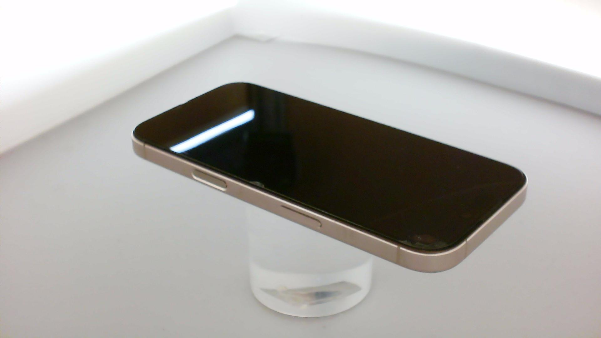 苹果【iPhone 16 pro】9成新 