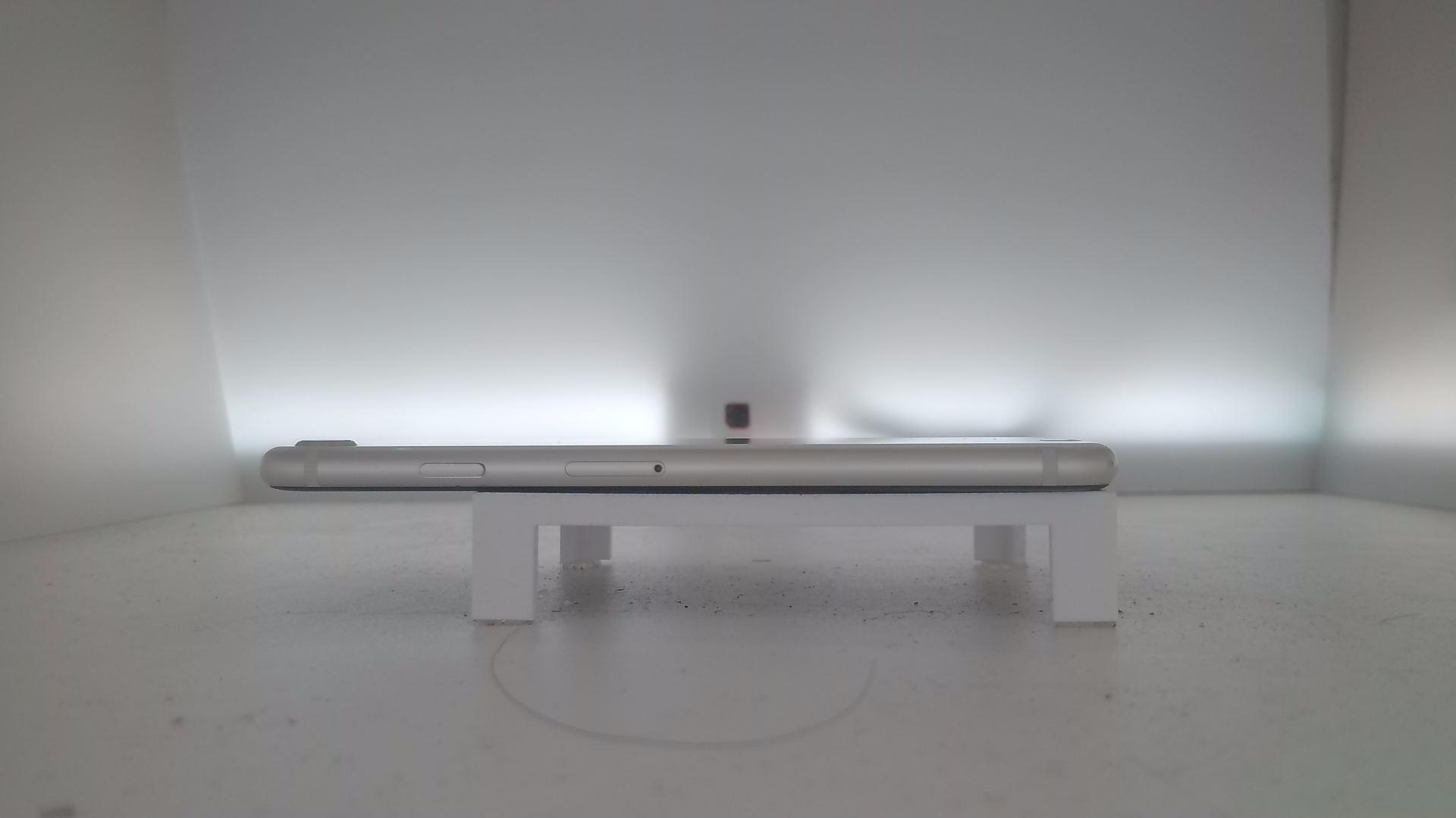 苹果【iPhone SE3】5G全网通 星光色 256G 国行 8成新 