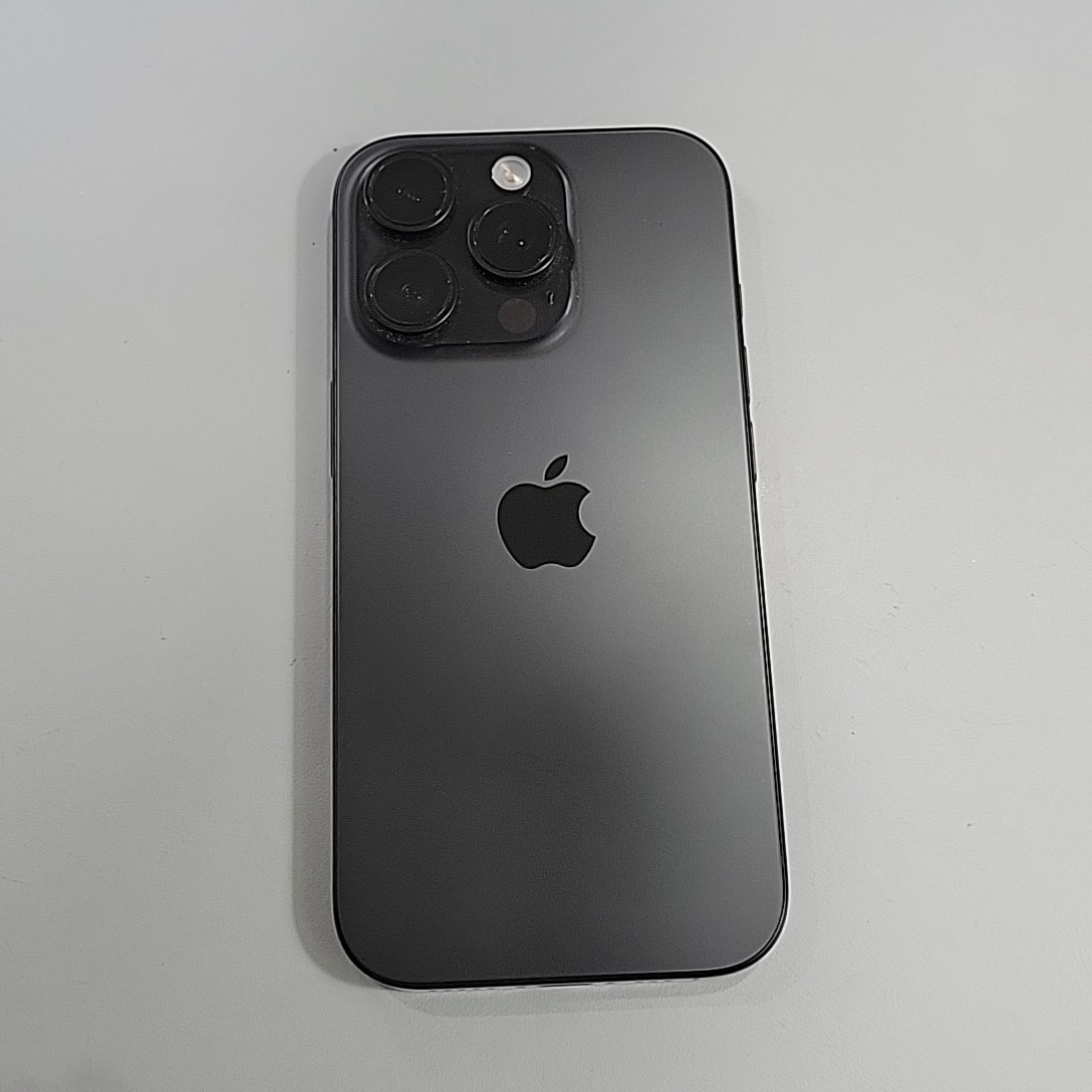 苹果【iPhone 16 pro】8成新 