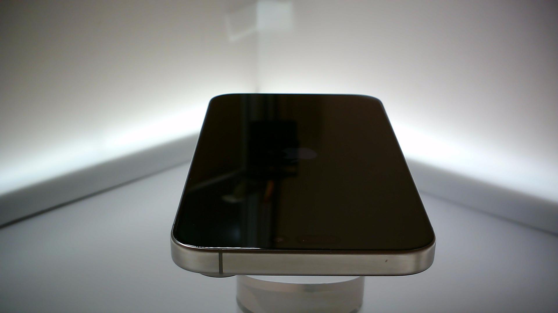 苹果【iPhone 15 Pro Max】95新 