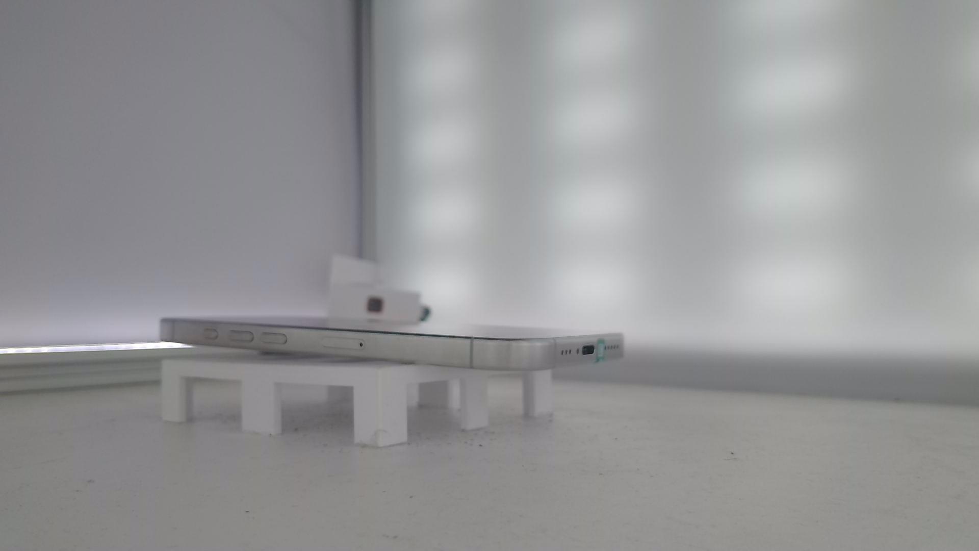 苹果【iPhone 16 pro】99新 