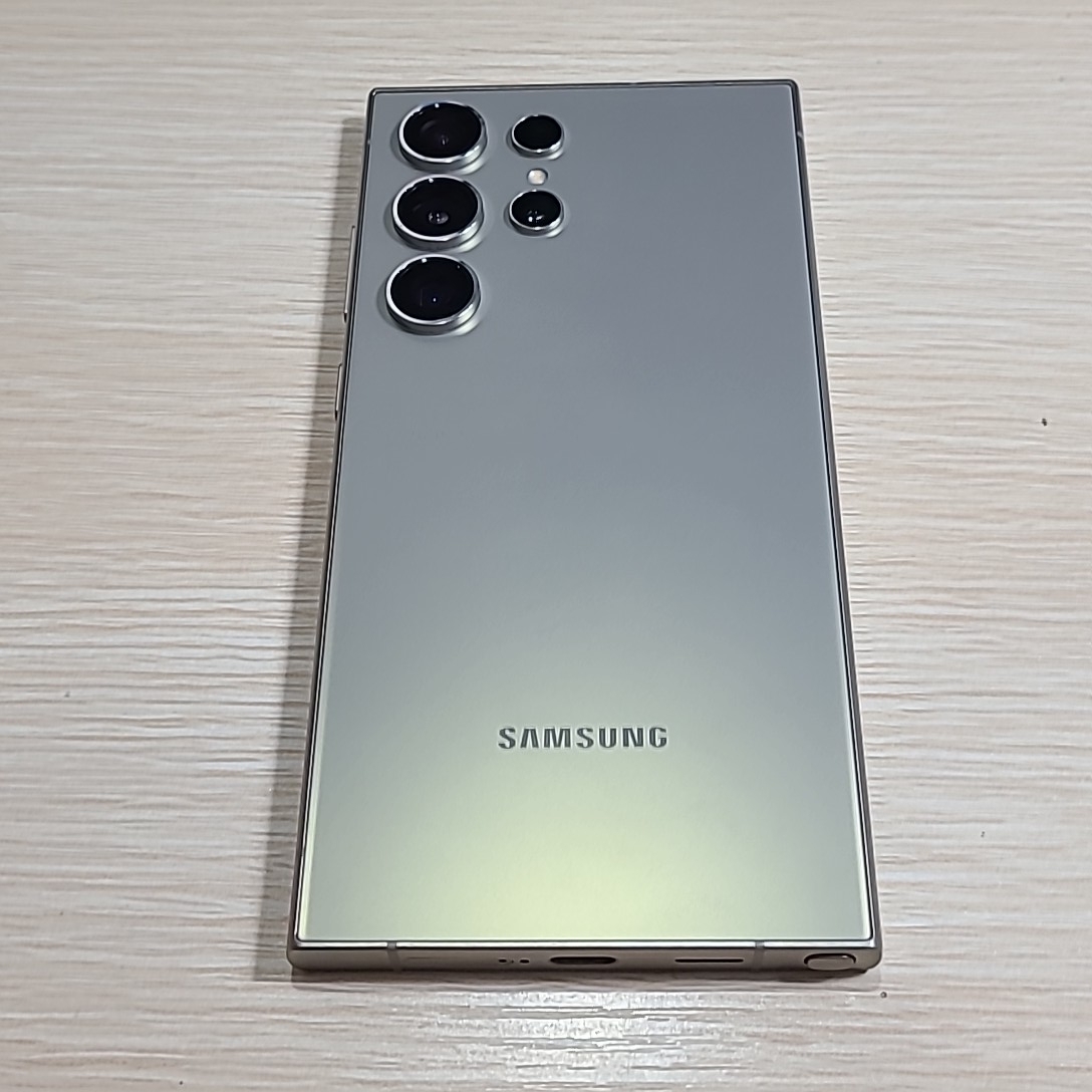三星【 三星 Galaxy S24 Ultra】5G全网通 钛灰 12G/256G 国行 9成新 