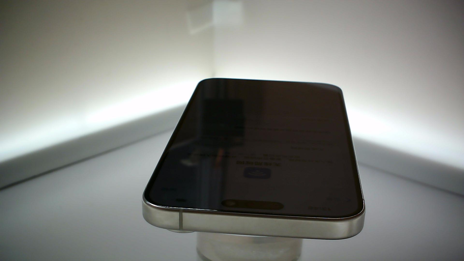 苹果【iPhone 15 Pro Max】9成新 