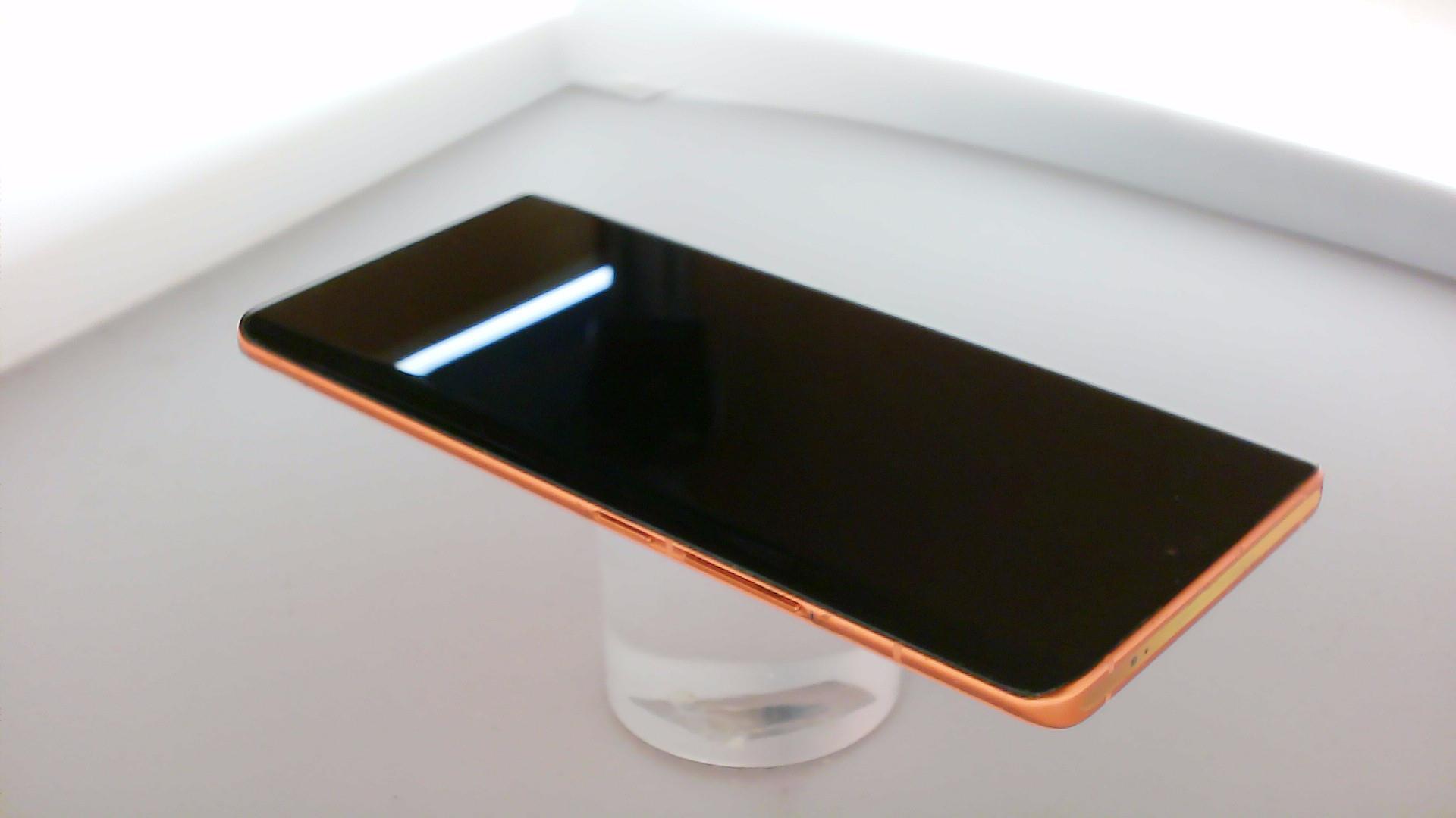 vivo【vivo X80】9成新 