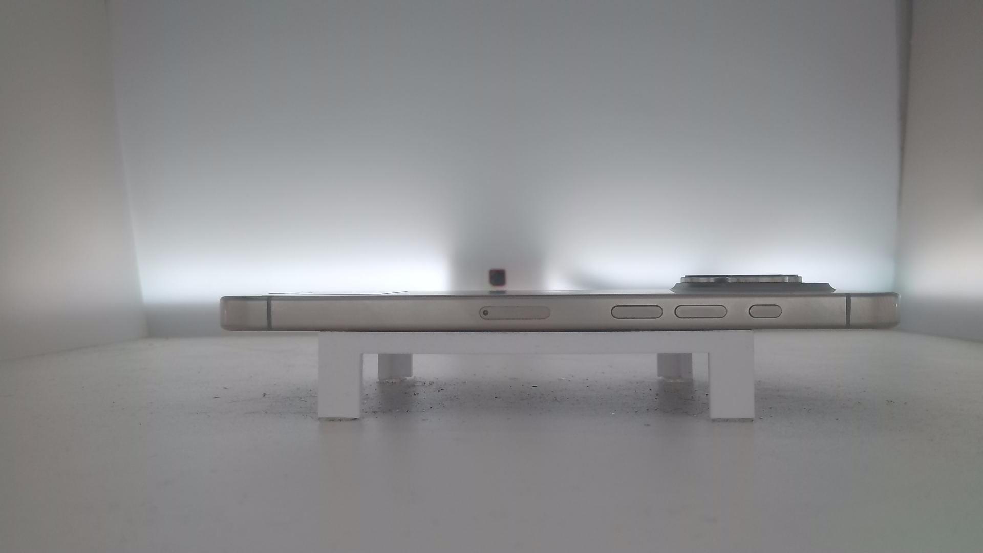 苹果【iPhone 16 pro max】95新 