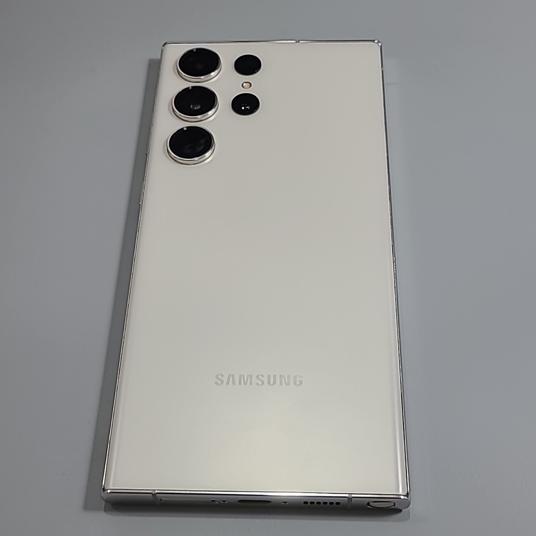 三星【三星 Galaxy S23 Ultra】5G全网通 悠柔白 12G/256G 港澳台 95新 