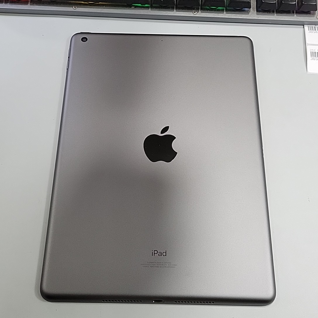 苹果【iPad9 10.2英寸 21款】95新 