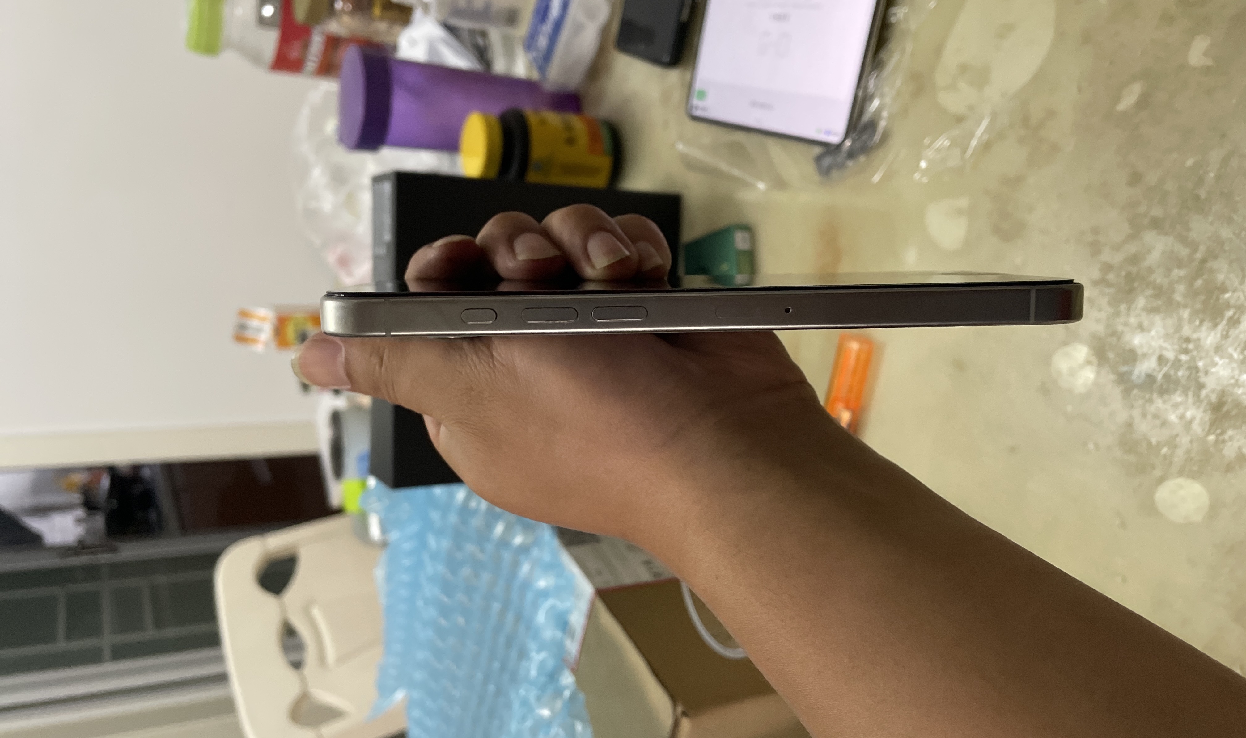 苹果【iPhone 16 pro max】5G全网通 原色钛金属 256G 国行 95新 