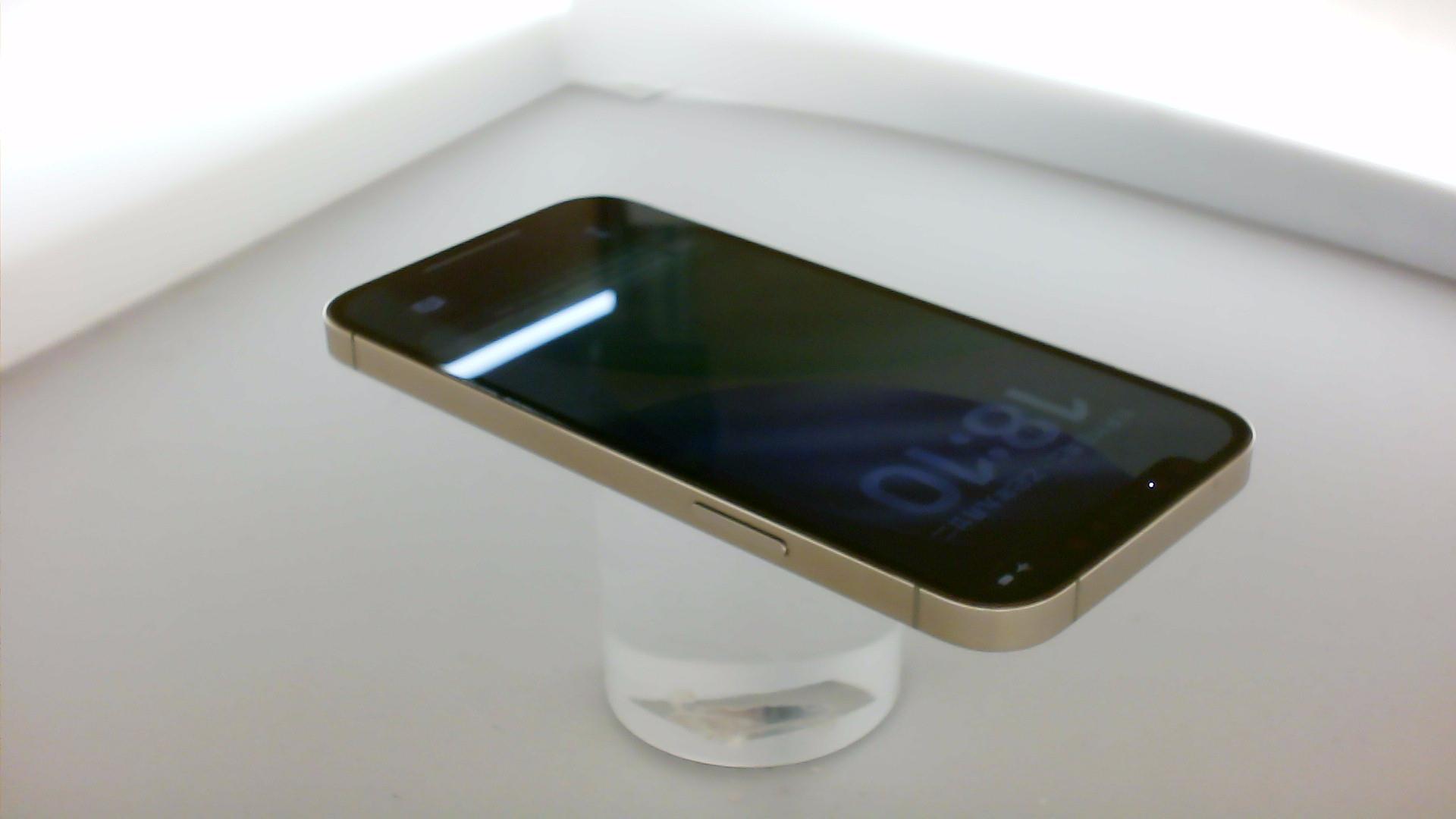 苹果【iPhone 12 Pro】95新 