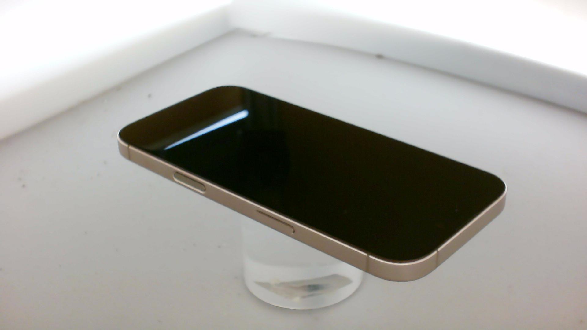 苹果【iPhone 16 pro】99新 