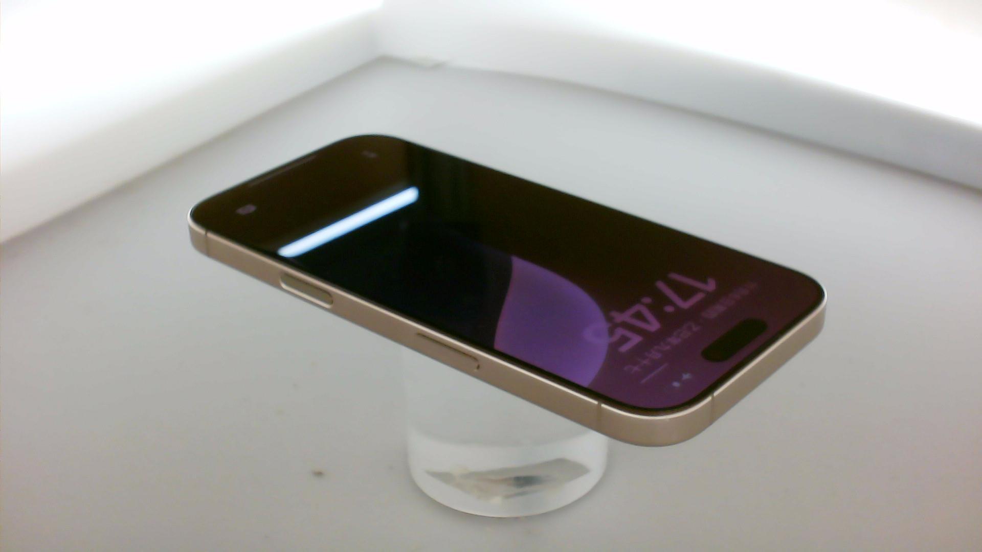 苹果【iPhone 16 pro】99新 