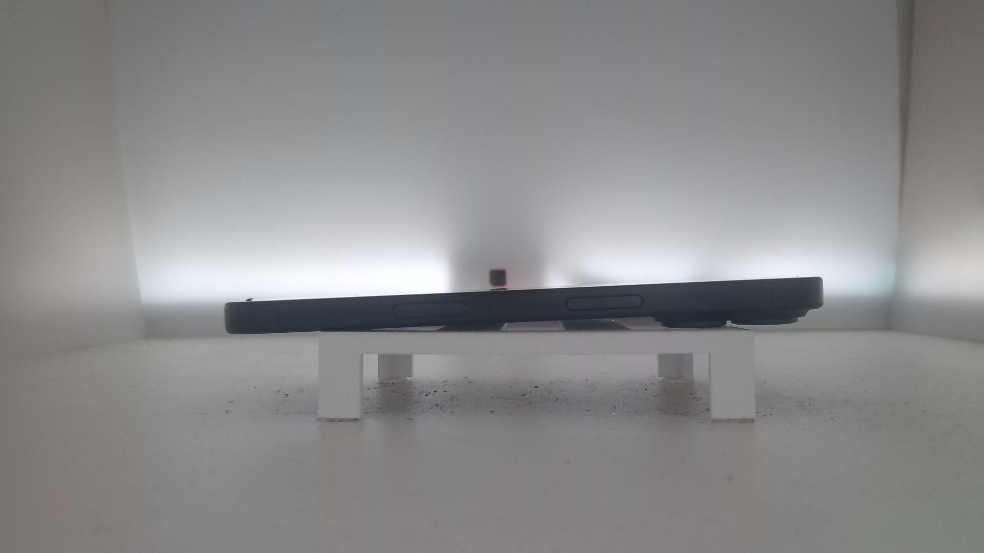 苹果【iPhone 16】8成新 