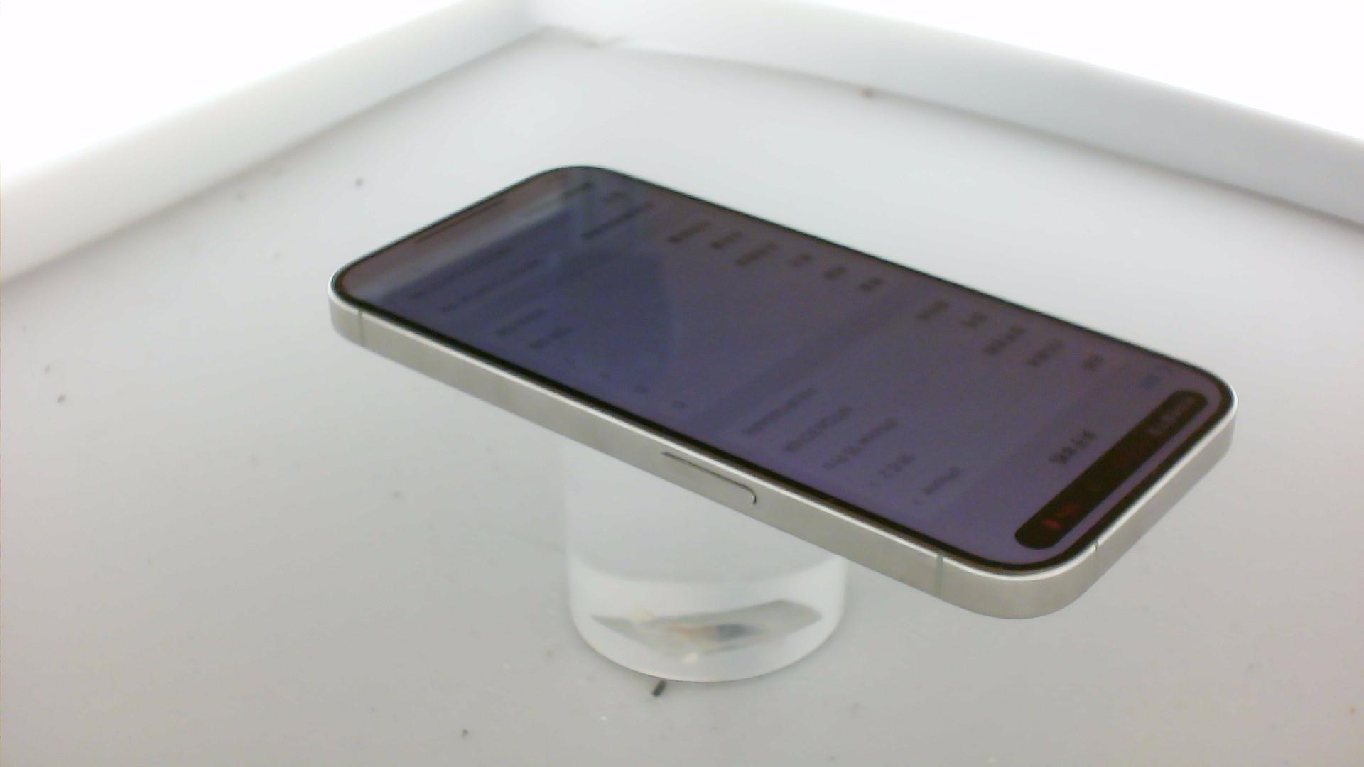 苹果【iPhone 15 Pro】95新 