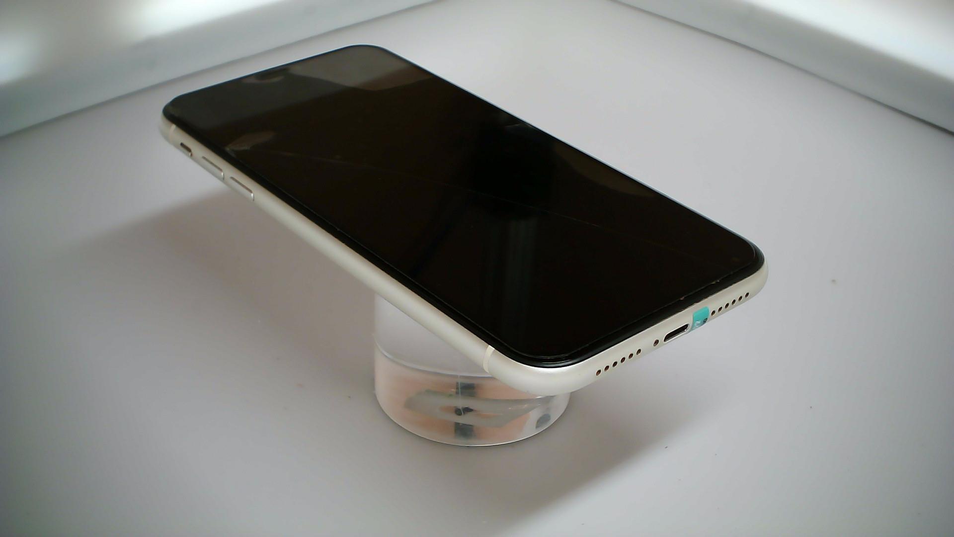 苹果【iPhone 11】白色 128G 国行 95新 